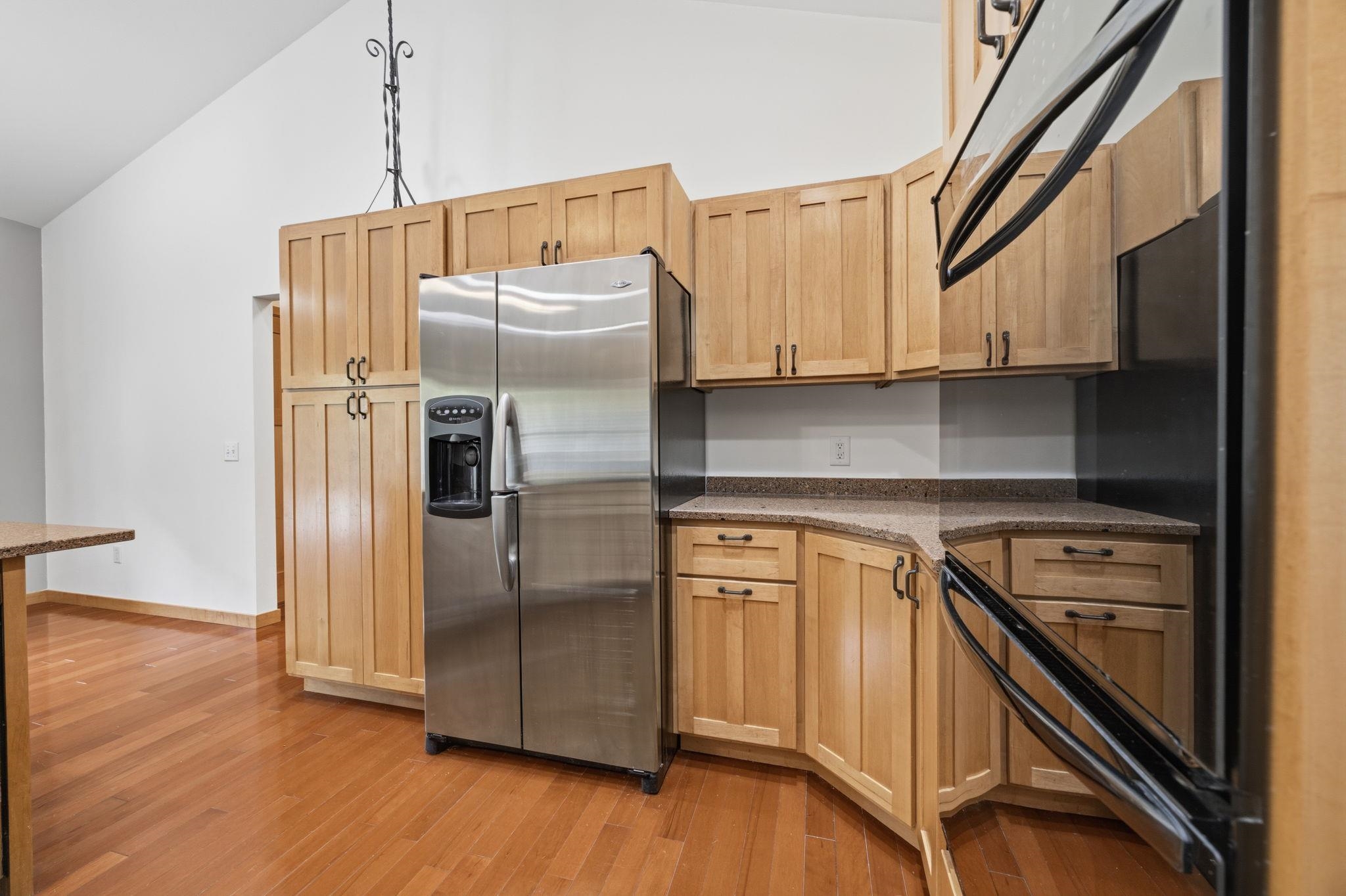 401 Highland Road Cambridge, WI 53523 - Photo 18 of 90