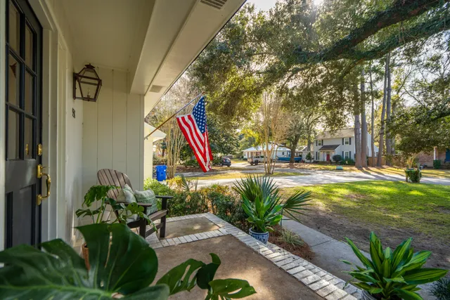 $1,185,000 | 938 Sea Gull Drive, Mount Pleasant, SC 29464