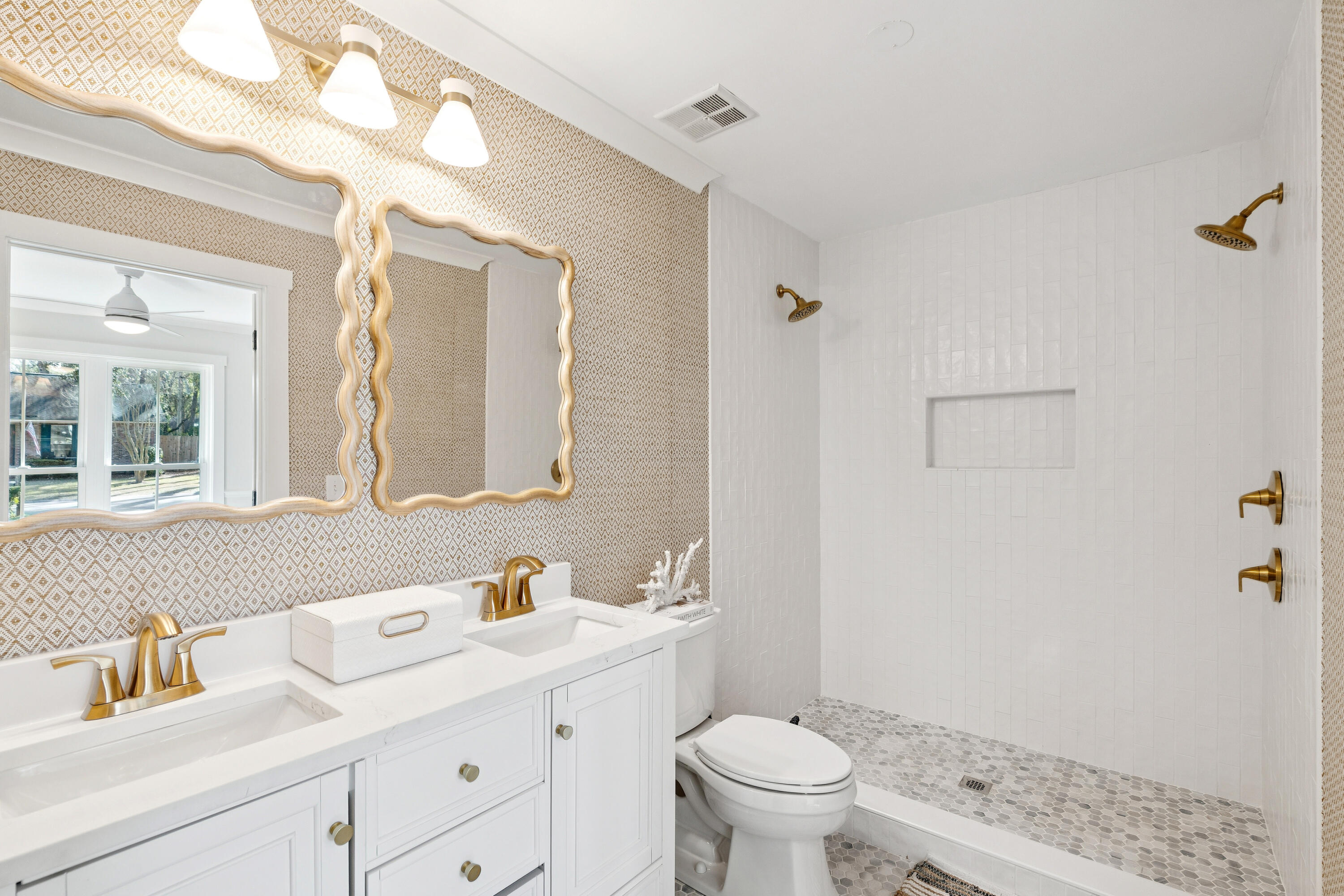 938 Sea Gull Drive Mount Pleasant, SC 29464 - Photo 27 of 50 938SeaGullDr-KeenEyeMarketing-041