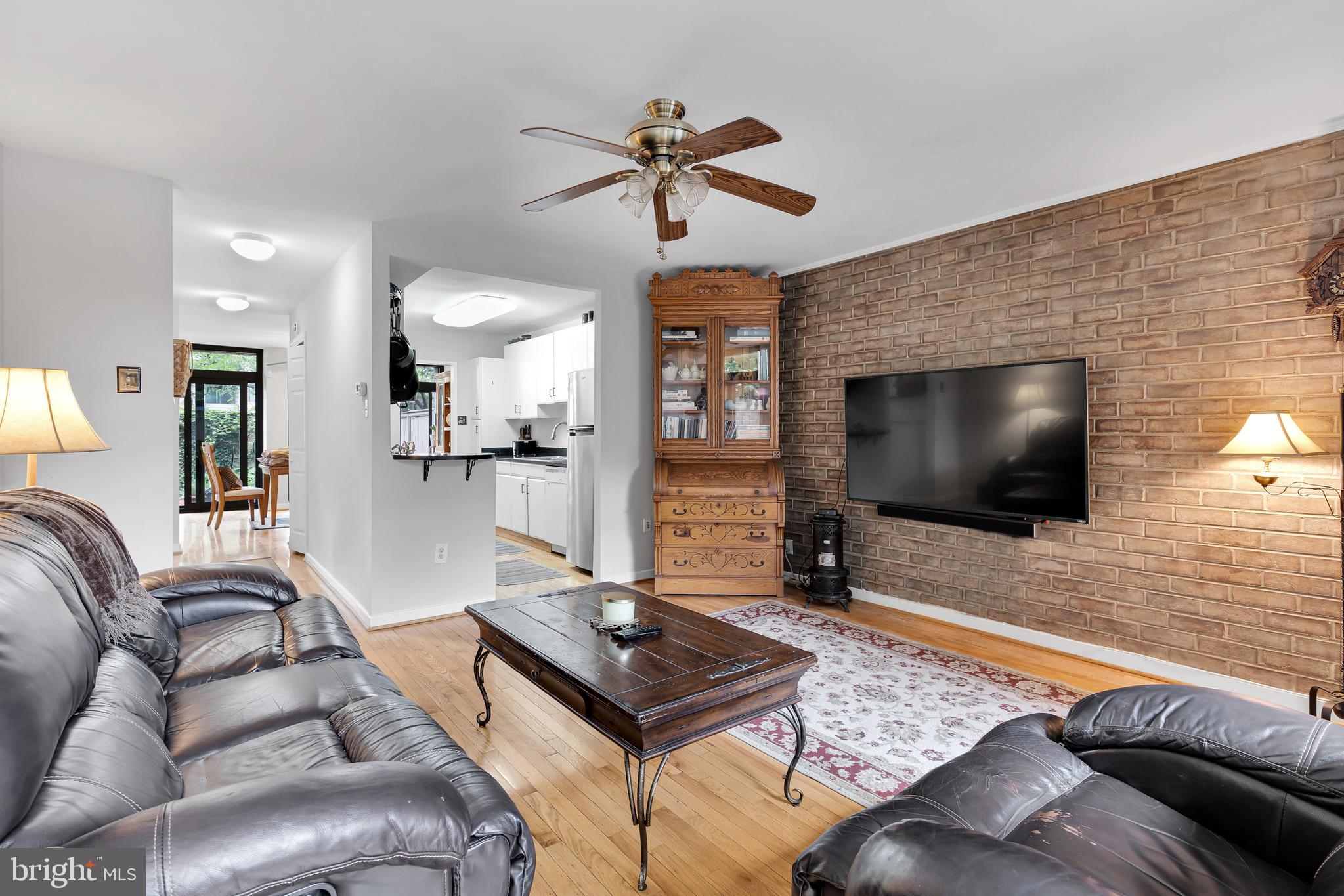 356 M Street Southwest, Unit 356 Washington, DC 20024 - Photo 6 of 30