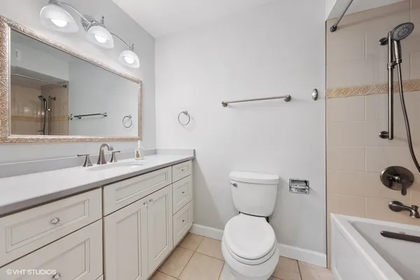 $3,300 | 7532 Sheridan Drive, Willowbrook, IL 60527