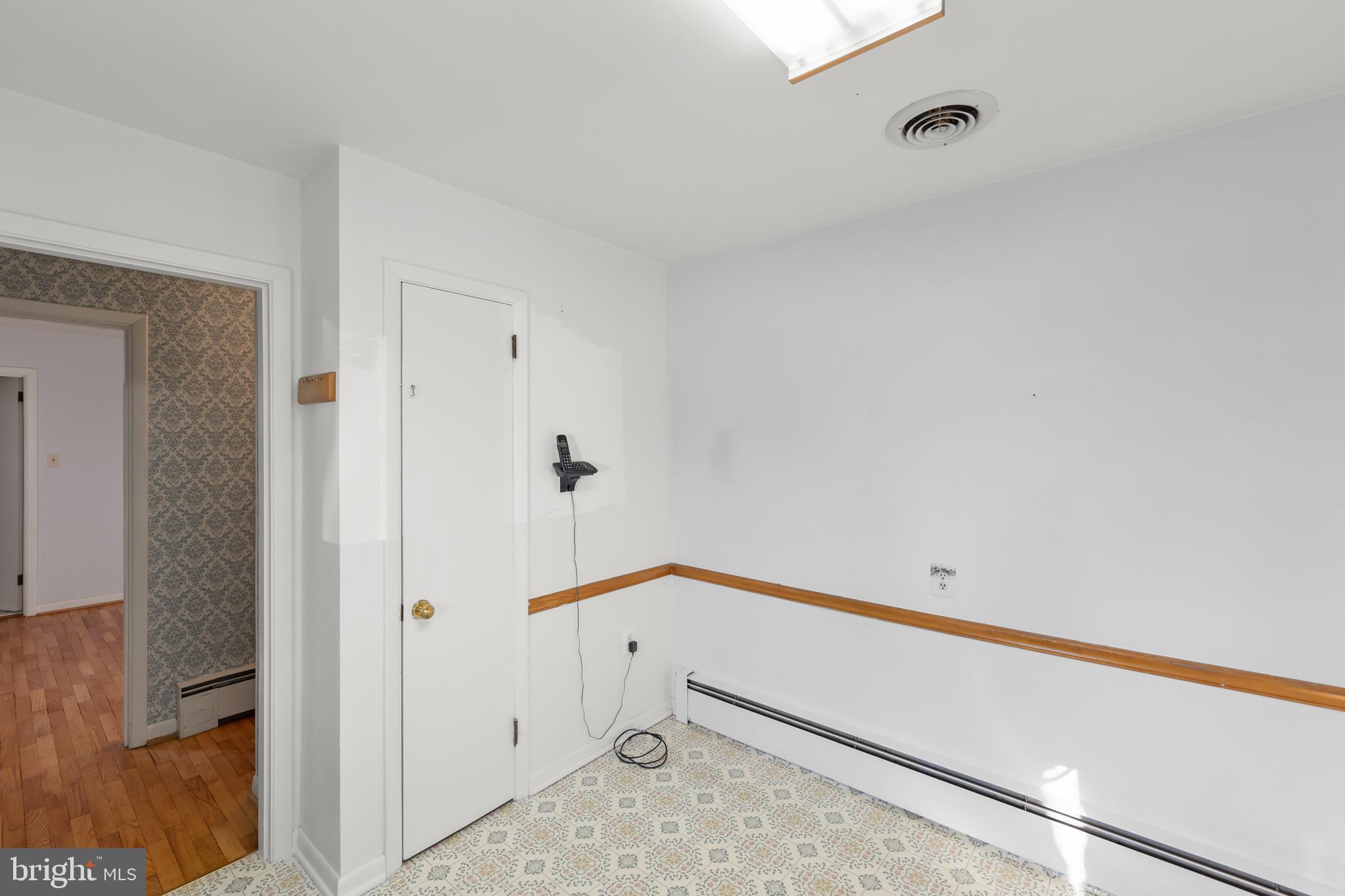 307 Fox Drive Winchester, VA 22601 - Photo 15 of 42 Kitchen view -wall space, pantry door & foyer