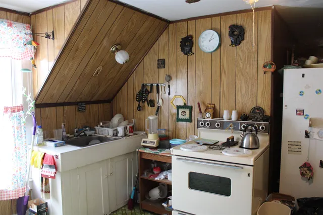 $630,000 | 13 Maple Street, Lincoln, NH 03251