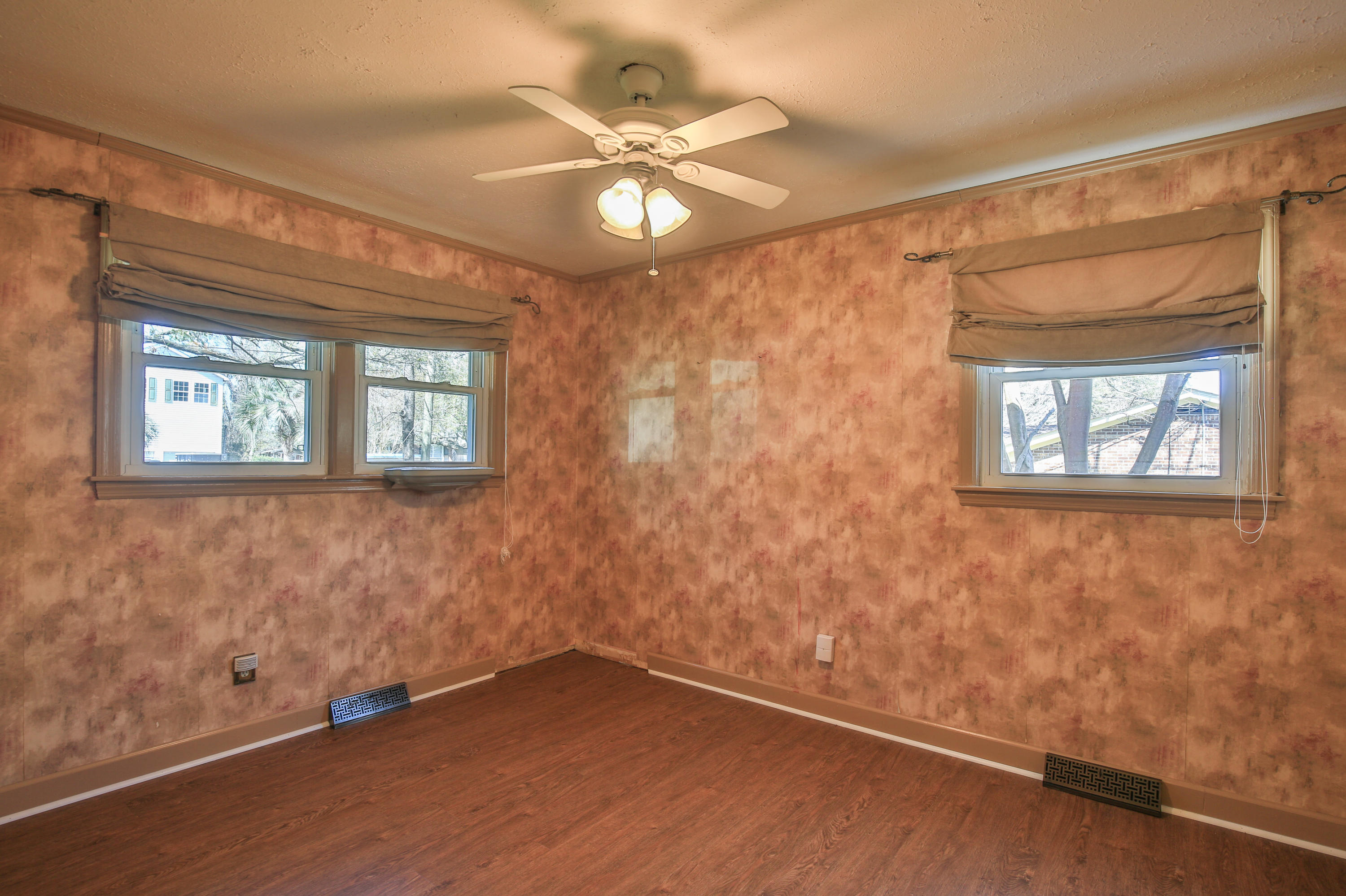 1303 Fort Lamar Road Charleston, SC 29412 - Photo 15 of 37 7B1A1258