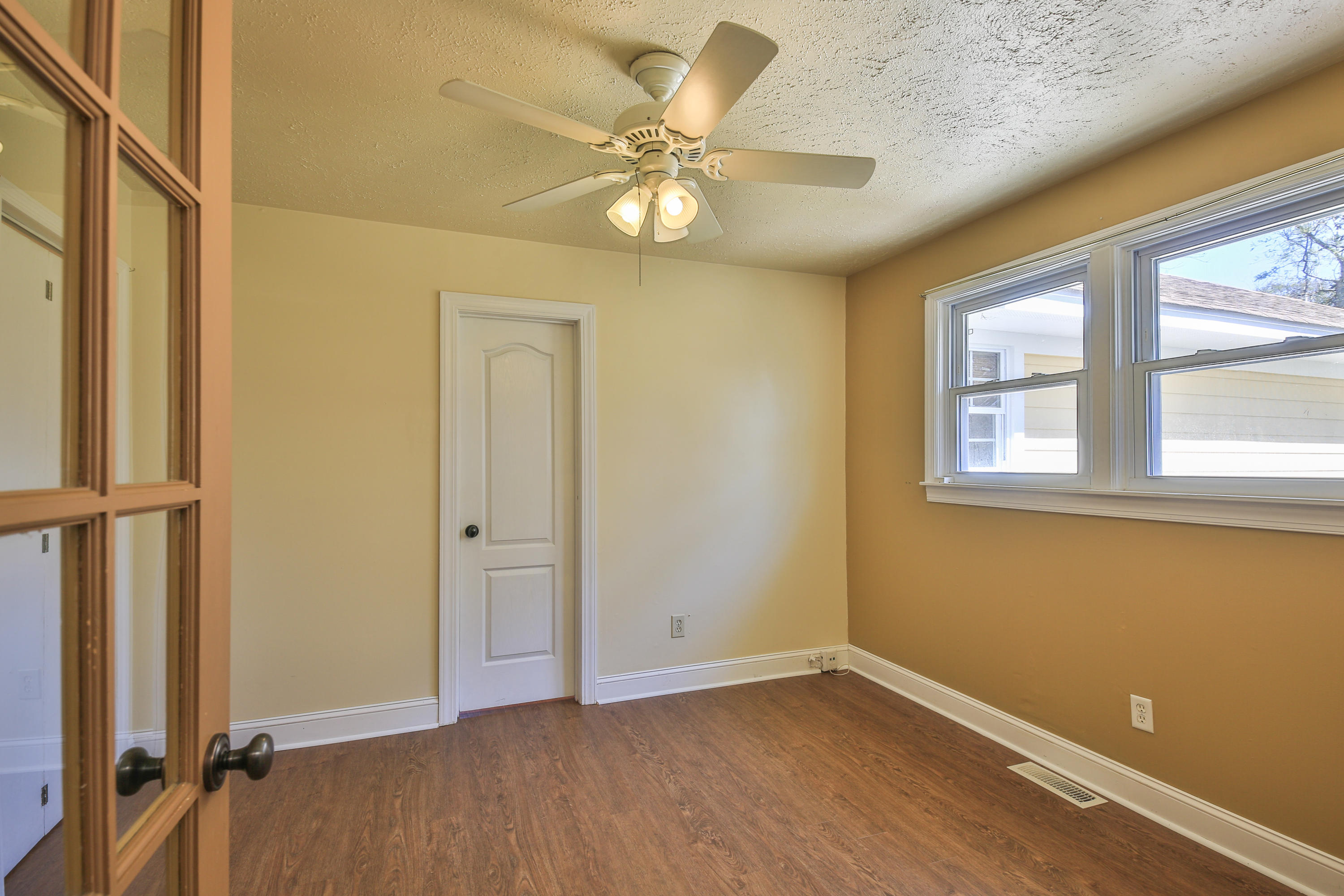 1303 Fort Lamar Road Charleston, SC 29412 - Photo 17 of 37 7B1A1269