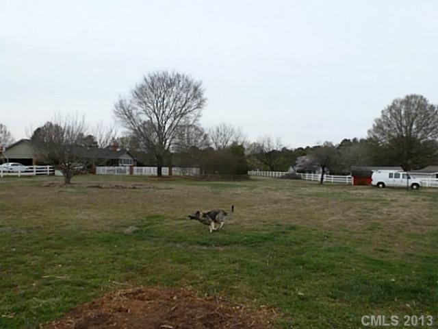 13743 Idlewild Road Matthews, NC 28105 - Photo 3 of 16 Gallery Image 3
