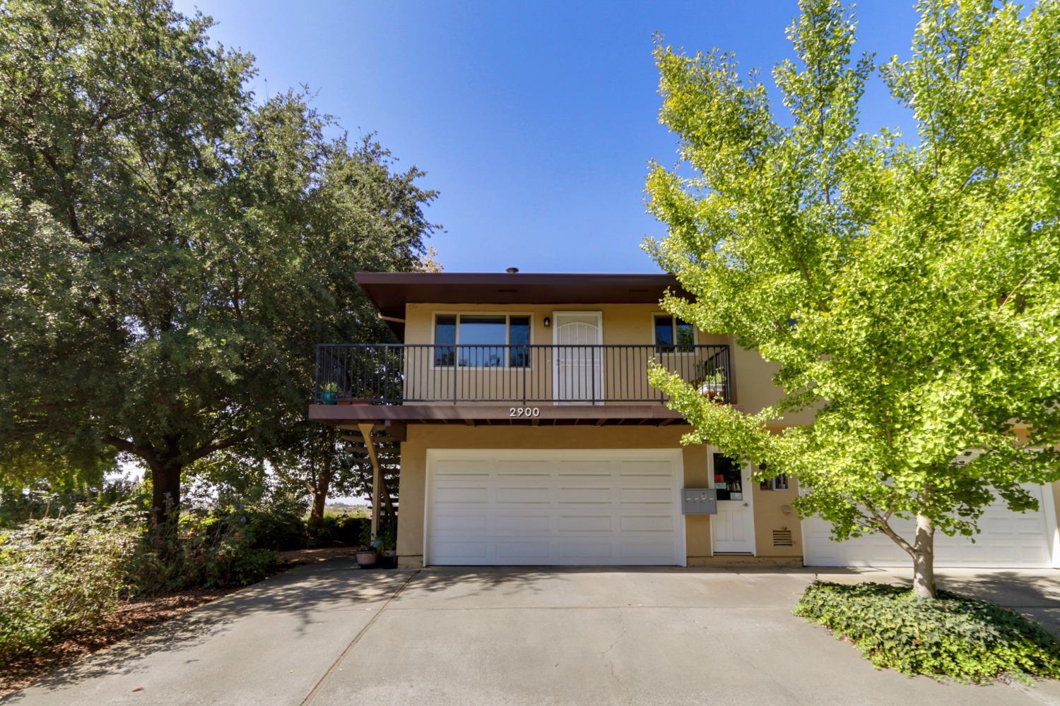 2900 Pole Line Road, Unit 2 Davis, CA 95618 - Photo 28 of 34 a front view of a house with a garden