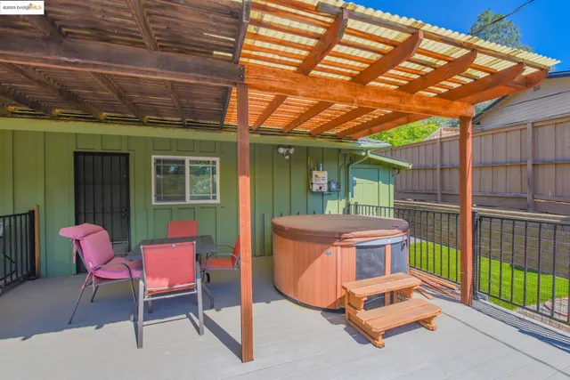 a view of outdoor space yard deck and patio