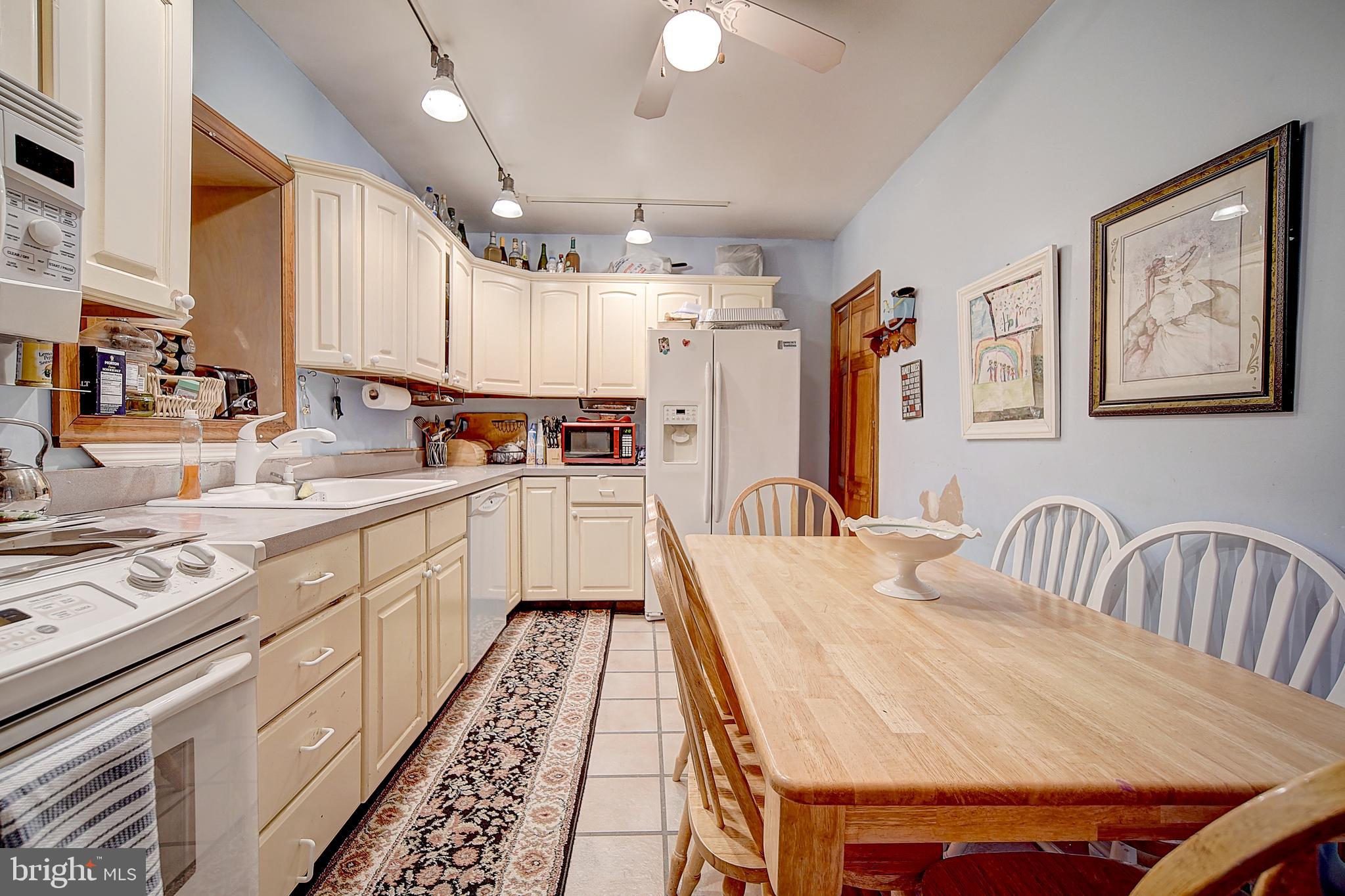 2016 Ripley Street Philadelphia, PA 19152 - Photo 20 of 27 Gallery Image 20