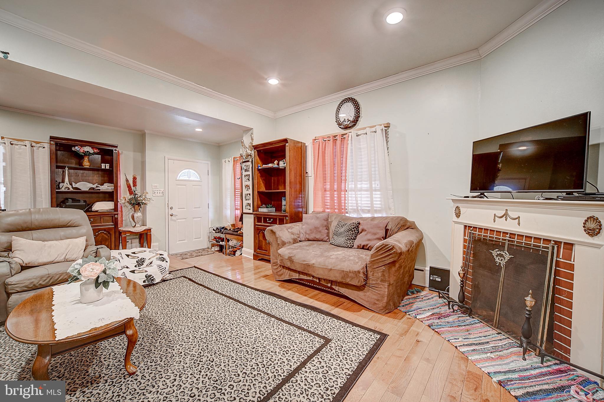 2016 Ripley Street Philadelphia, PA 19152 - Photo 6 of 27 Gallery Image 6