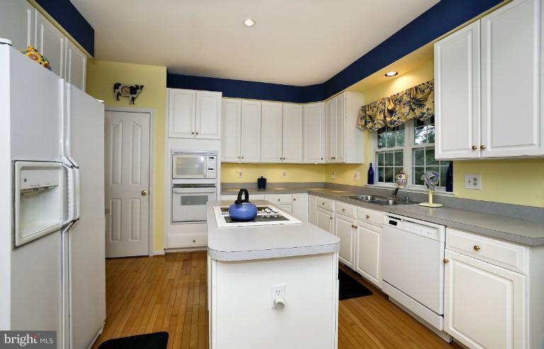 6551 Guilford Road Clarksville, MD 21029 - Photo 11 of 27 Kitchen
