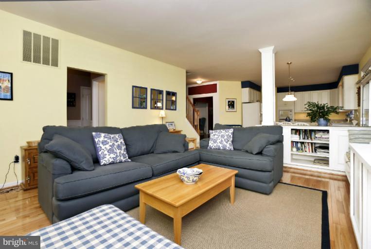 6551 Guilford Road Clarksville, MD 21029 - Photo 22 of 27 Family Room