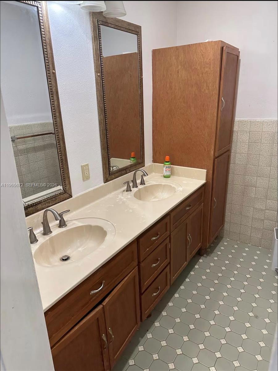 30255 Southwest 197th Avenue Homestead, FL 33030 - Photo 19 of 35 Photo 19
