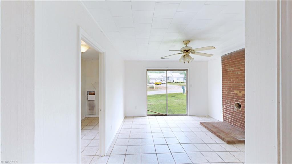 201 Kendall Mill Road Thomasville, NC 27360 - Photo 26 of 30 Den