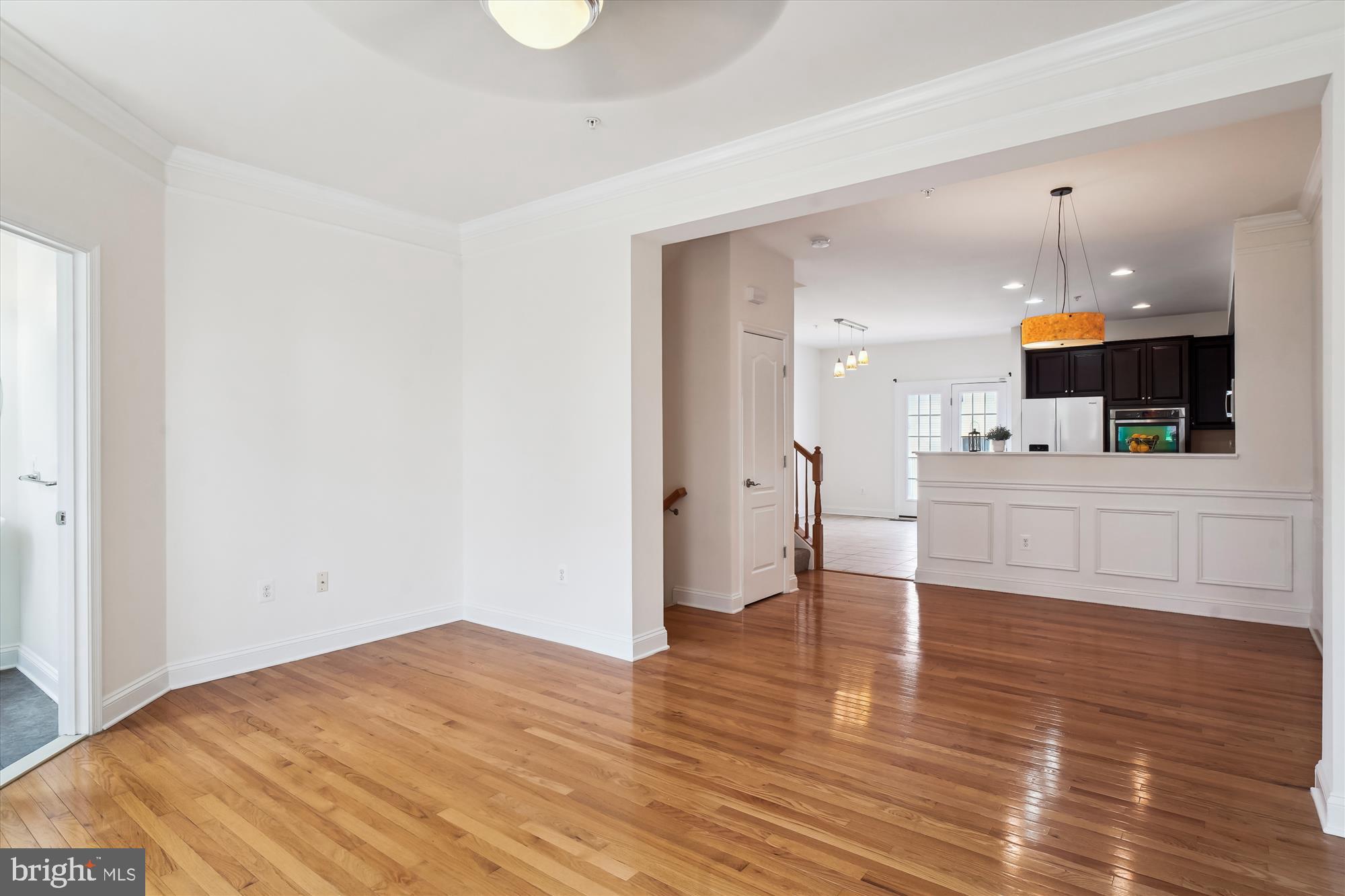 2607 Egret Way Frederick, MD 21701 - Photo 4 of 42 a view of a kitchen and a workspace