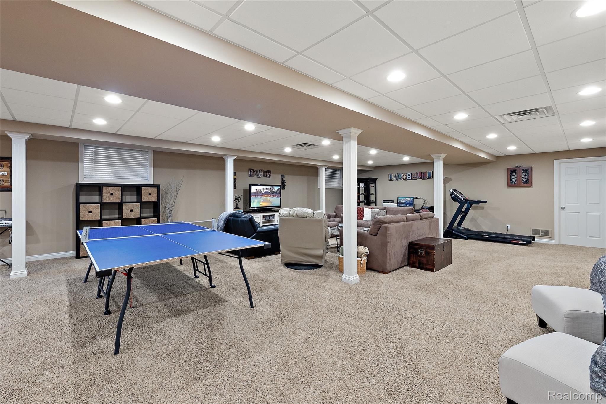 50646 Nesting Ridge Drive Macomb, MI 48044 - Photo 38 of 48 50646 Nesting Ridge-49.jpg