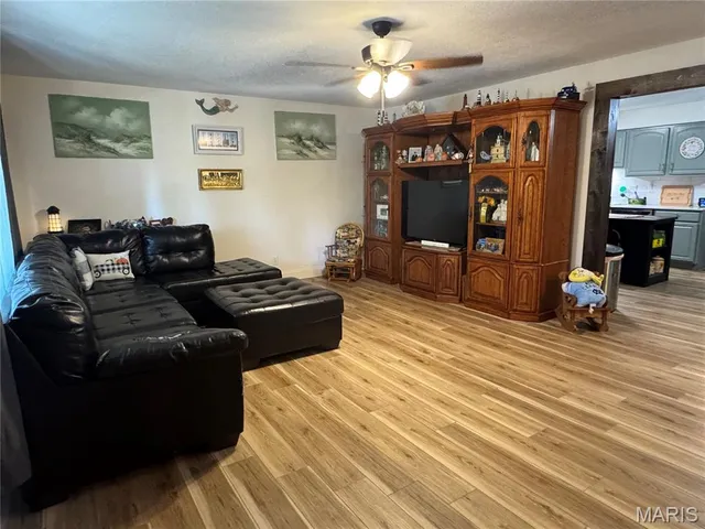 $291,900 | 1903 Long Drive, Waynesville, MO 65583