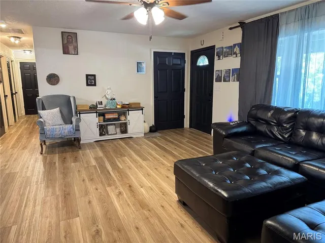 $291,900 | 1903 Long Drive, Waynesville, MO 65583