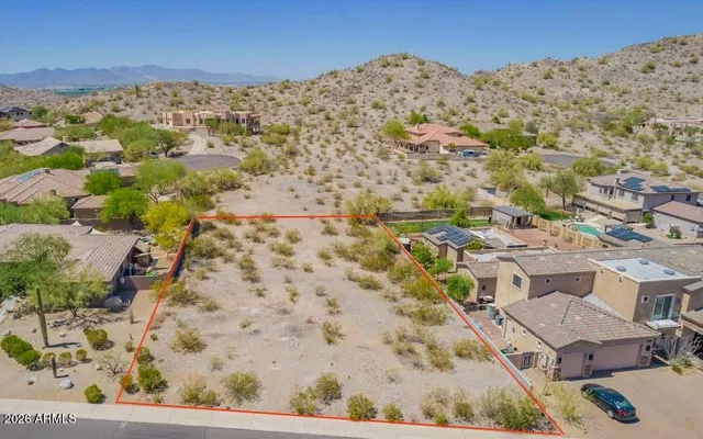 a view of a sky view