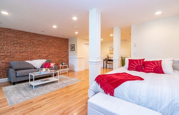 382 Riverway, Unit A Boston, MA 02115 - Photo 3 of 8