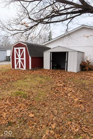 $190,000 | 325 West 11th Street, Rushville, IN 46173