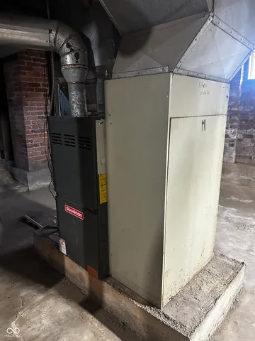 $190,000 | 325 West 11th Street, Rushville, IN 46173