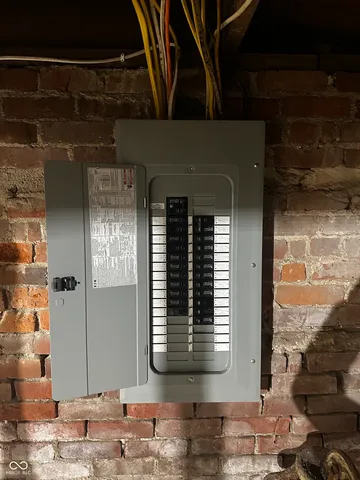 $190,000 | 325 West 11th Street, Rushville, IN 46173