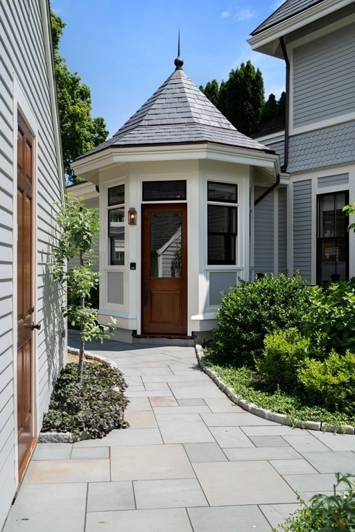 59 High Street Brookline, MA 02445 - Photo 4 of 37