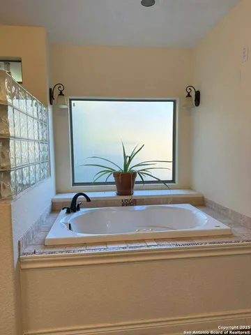 $659,999 | 17132 Bandera Road, Unit 7, Helotes, TX 78023