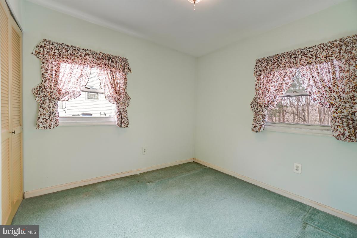11816 Dewey Road Silver Spring, MD 20906 - Photo 19 of 39 Bedroom 1