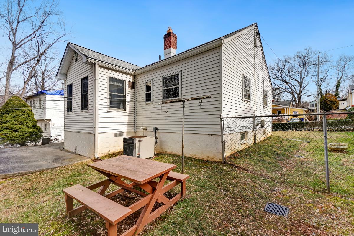 11816 Dewey Road Silver Spring, MD 20906 - Photo 6 of 39 Exterior Rear
