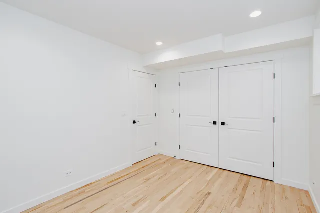 $3,300 | 6677 North Oliphant Avenue, Unit 401, Chicago, IL 60631