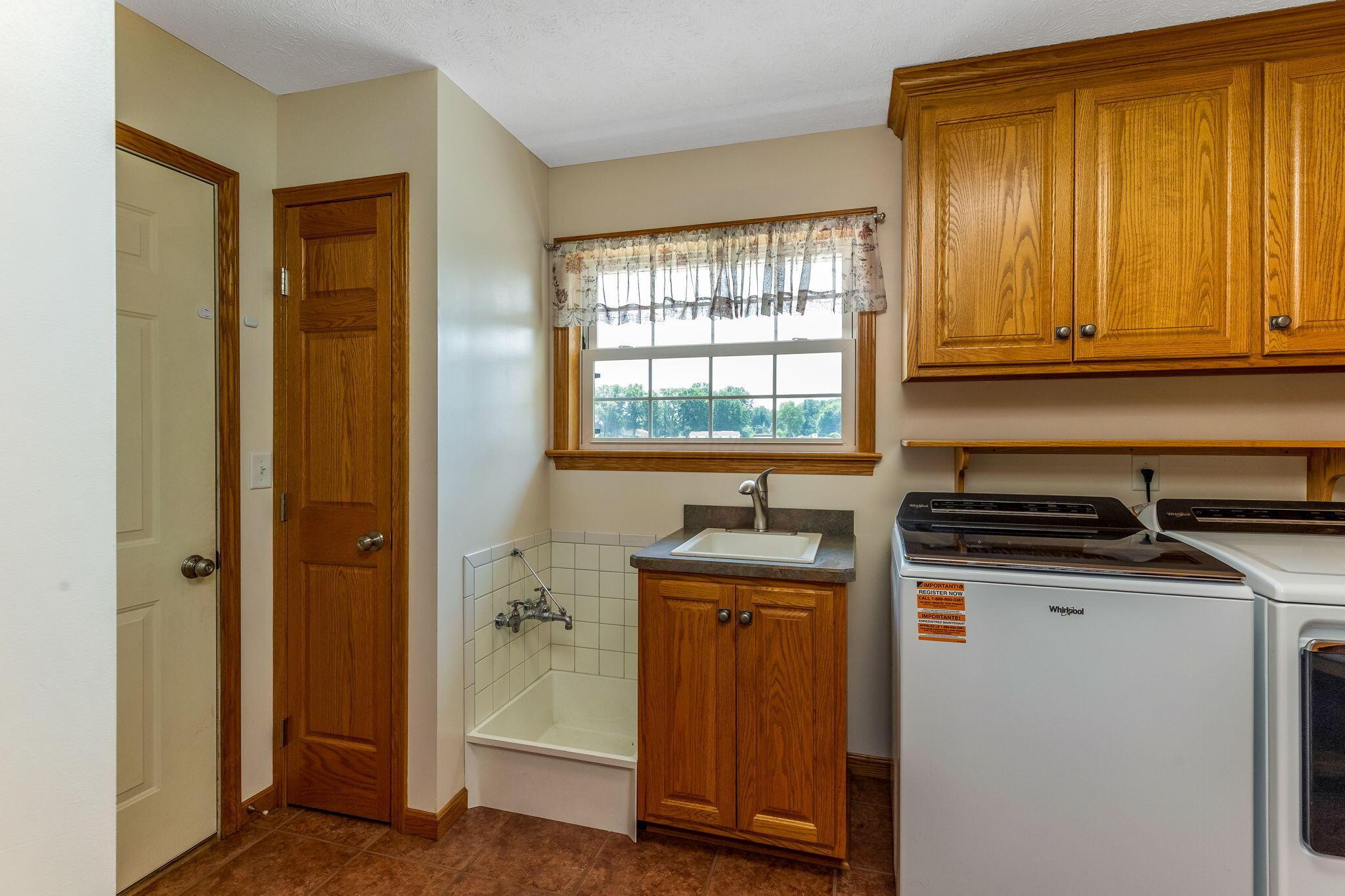 6247 State Rte 61 Shelby, OH 44875 - Photo 13 of 93 18-web-or-mls-011A5654