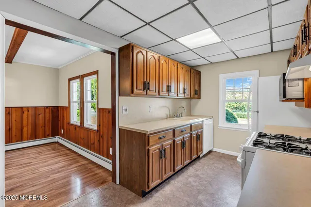 $525,000 | 106 Van Brackle Road, Aberdeen, NJ 07747