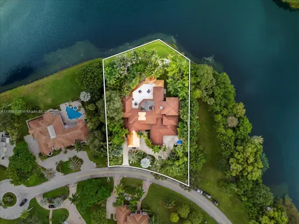 $9,200,000 | 2941 Paddock Lane, Weston, FL 33331