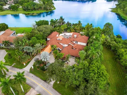 $9,200,000 | 2941 Paddock Lane, Weston, FL 33331
