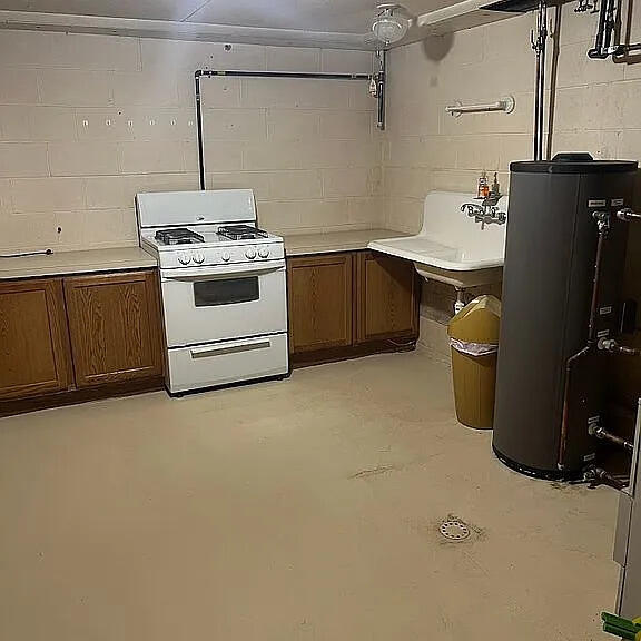 520 Yale Avenue Alma, MI 48801 - Photo 44 of 63 265af5eeab632f3808684cef2bd4d895-cc_ft_7