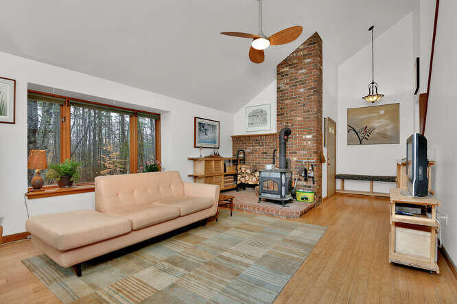 55 Mitchell Hill Road Scarborough, ME 04074 - Photo 4 of 35 55 Mitchell Hill Rd-small-004-002-Living