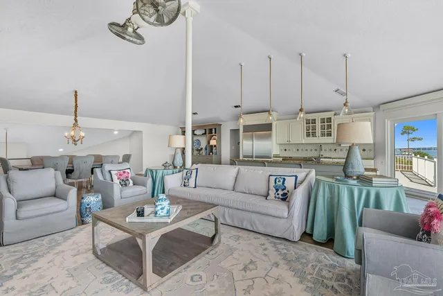 $1,890,000 | 1119 Soundview Trail, Gulf Breeze, FL 32561