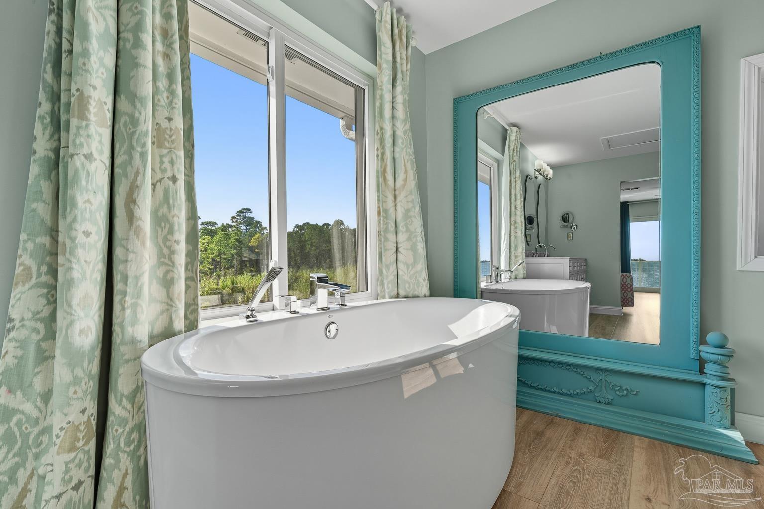 1119 Soundview Trail Gulf Breeze, FL 32561 - Photo 38 of 56