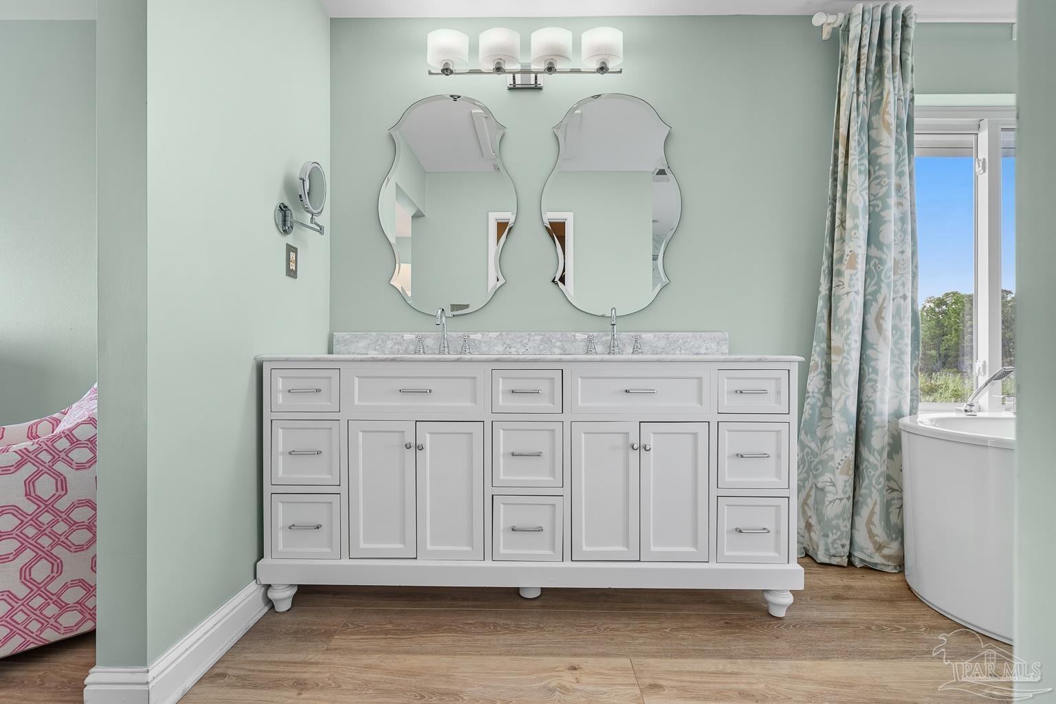 1119 Soundview Trail Gulf Breeze, FL 32561 - Photo 40 of 56