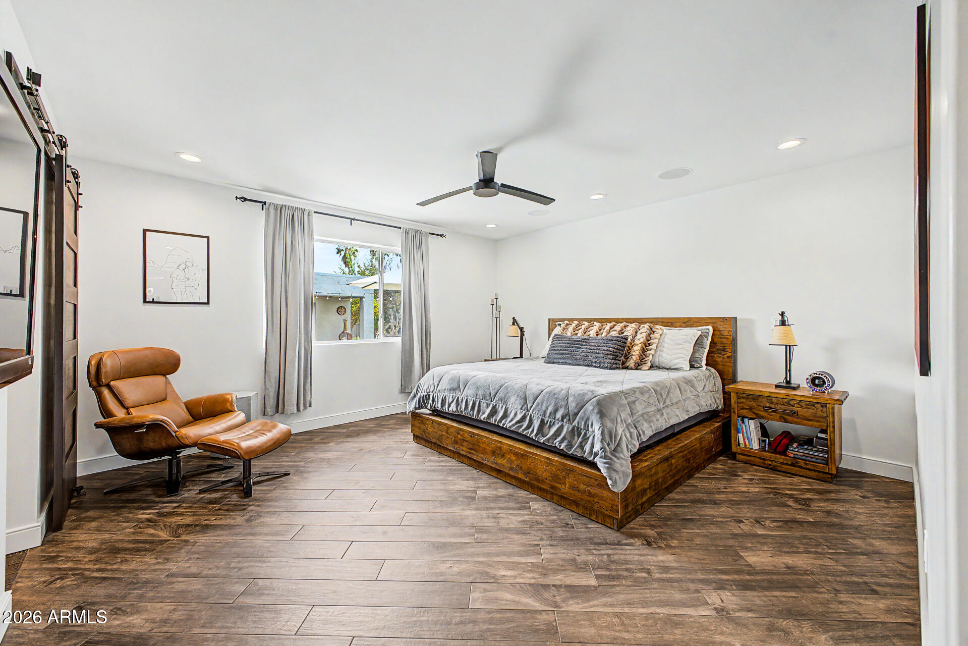 333 East Deepdale Road Phoenix, AZ 85022 - Photo 16 of 62 15 - Deepdale
