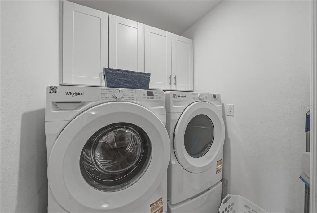 30688 Veridian Way Wesley Chapel, FL 33543 - Photo 39 of 55 a utility room with dryer and washer