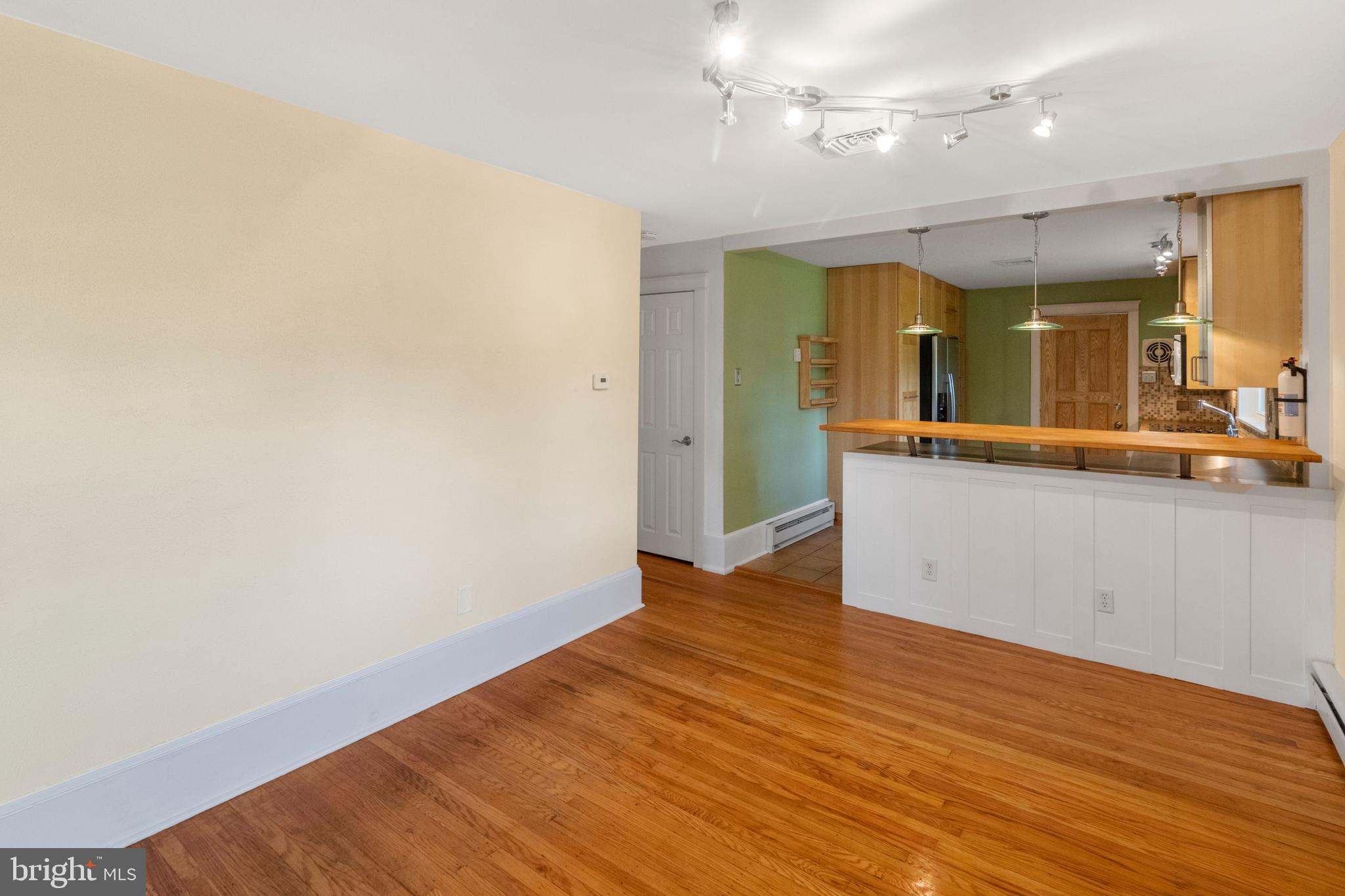 527 Buck Road Holland, PA 18966 - Photo 18 of 37 Dining Area