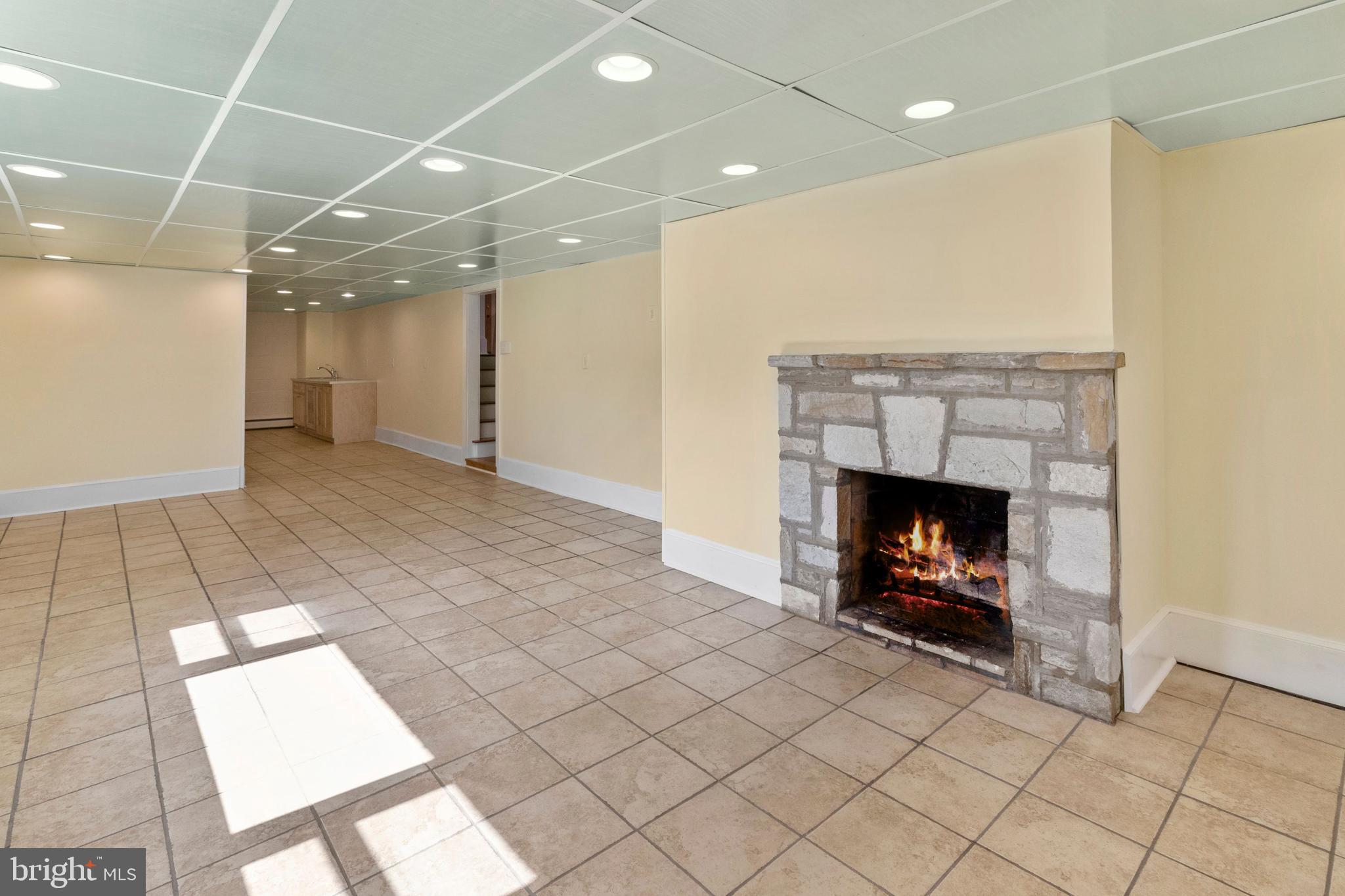 527 Buck Road Holland, PA 18966 - Photo 20 of 37 Family Room