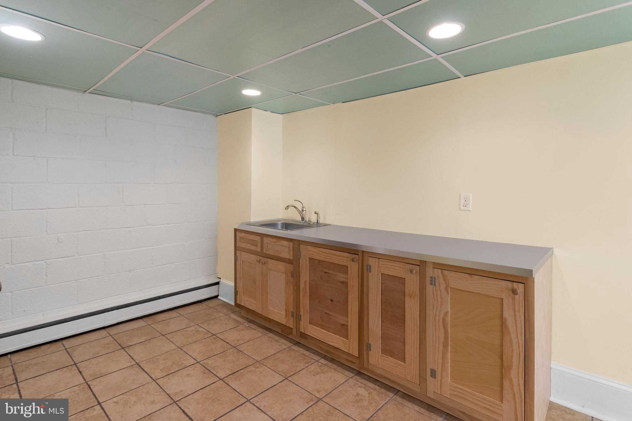 527 Buck Road Holland, PA 18966 - Photo 22 of 37 Family Room