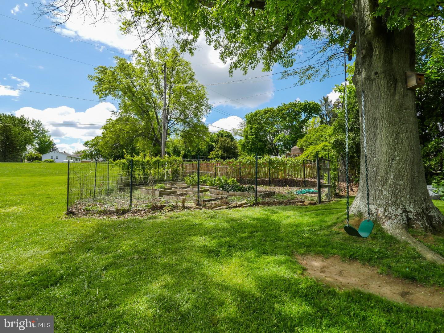 527 Buck Road Holland, PA 18966 - Photo 9 of 37 Gallery Image 9