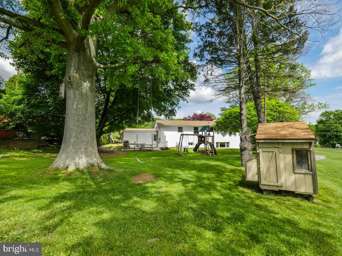 527 Buck Road Holland, PA 18966 - Photo 10 of 37 Gallery Image 10