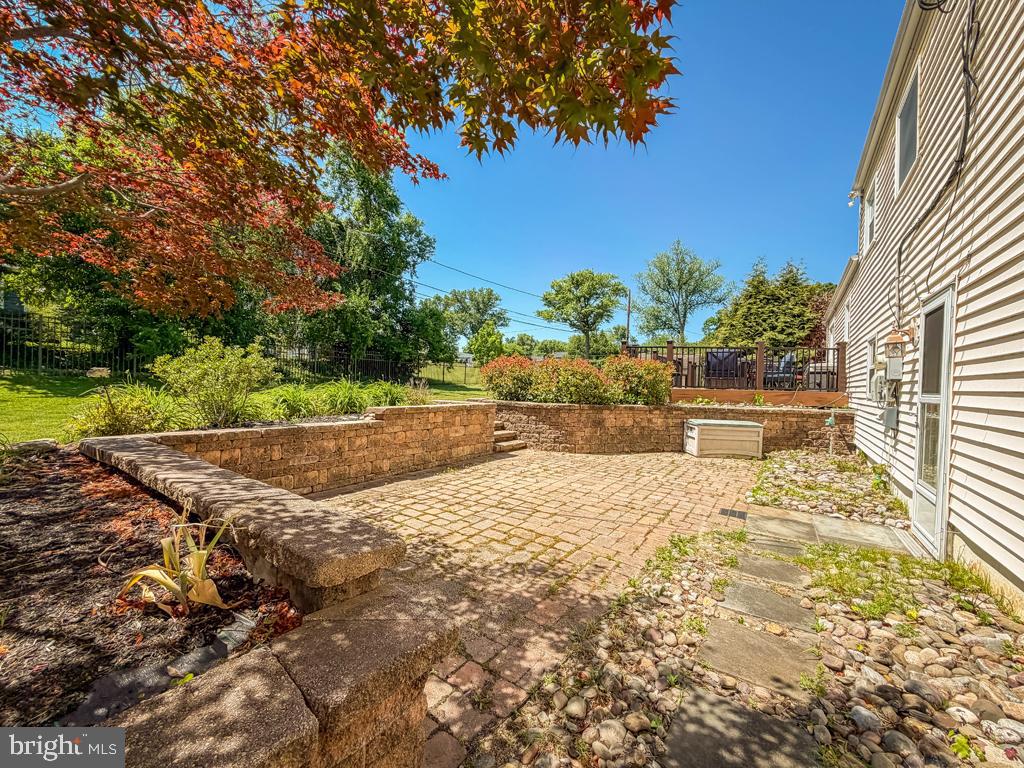 925 Big Oak Road Yardley, PA 19067 - Photo 46 of 51