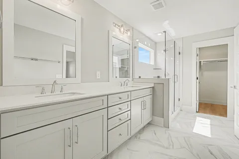 $599,900 | 3043 A Hillside Road, Nashville, TN 37207